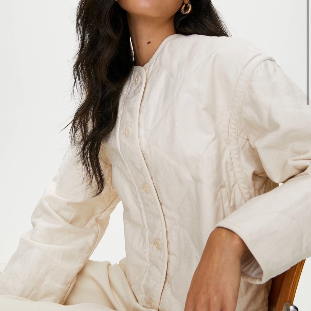 Aritzia Wilfred free Saturn Jacket SIZE small bomber jacket off white